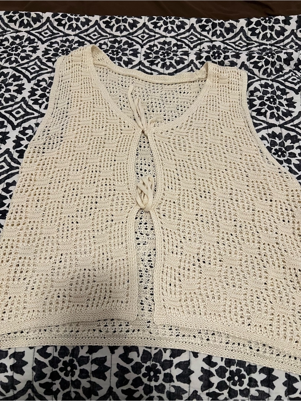 Amazon Cream Crochet Tie-Front Tank Top - Picture 2 of 2